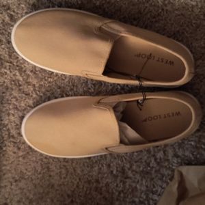 West loop slip on sneakers - size 7/8